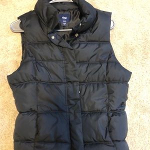 Black Zip Up Puffer Vest